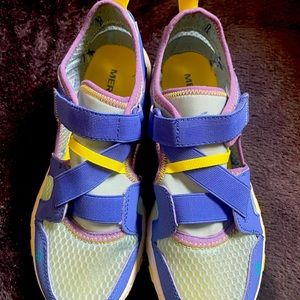Merrell Kids Monarch Roam Free Sandal size 5; color marlin/limelight